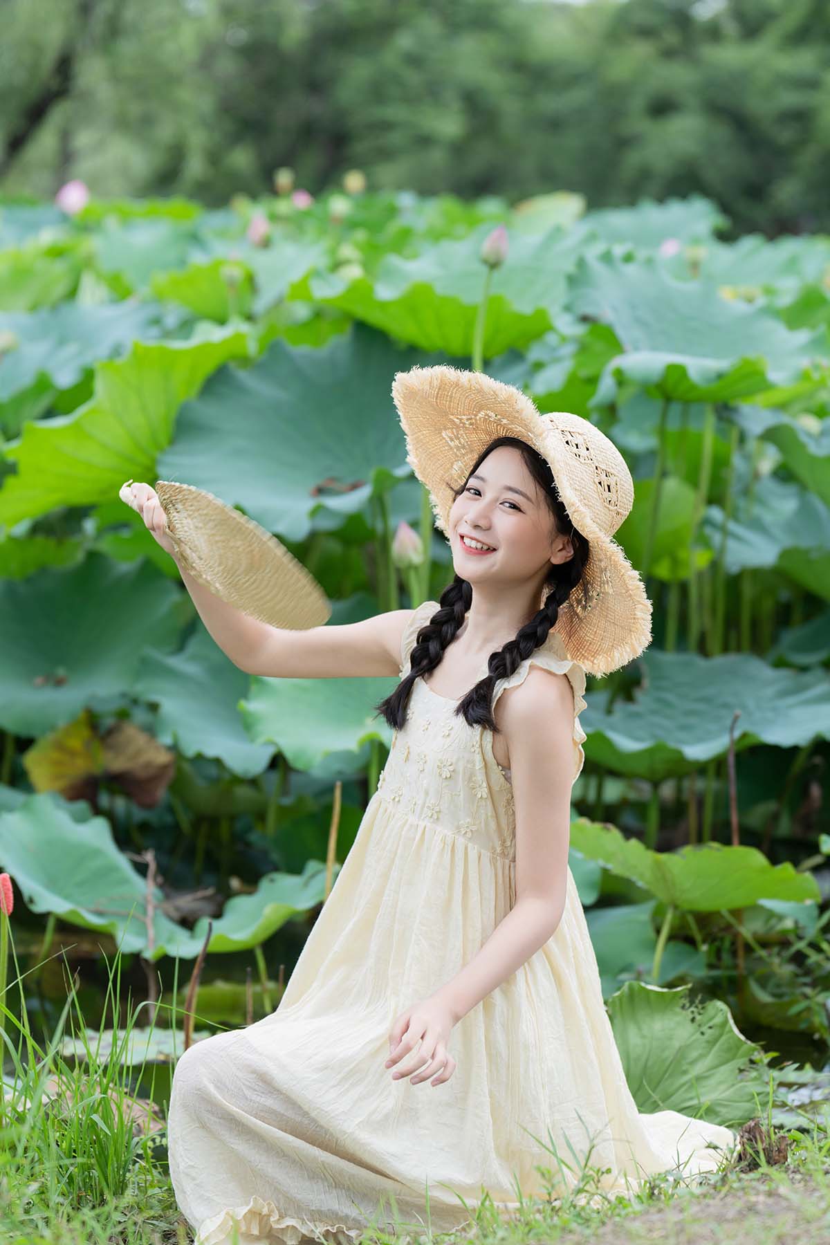 [YITUYU艺图语]2024.01.02 炎炎夏日 荷花少女 橙子舒