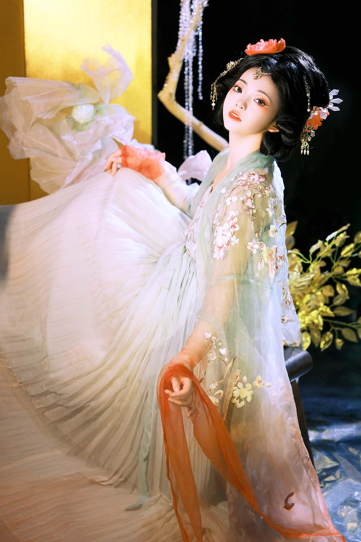 [YITUYU艺图语]2024.01.15 迷金贵妃 公孙玲依