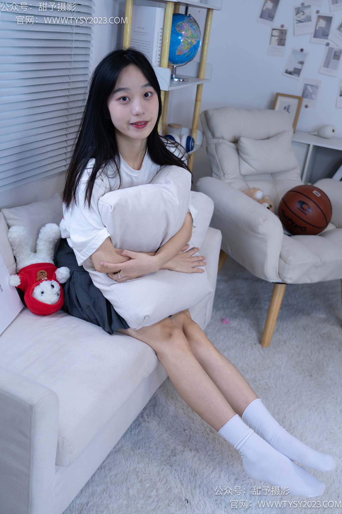 甜予摄影 NO.008 艺艺-皮鞋、白棉袜、裸足