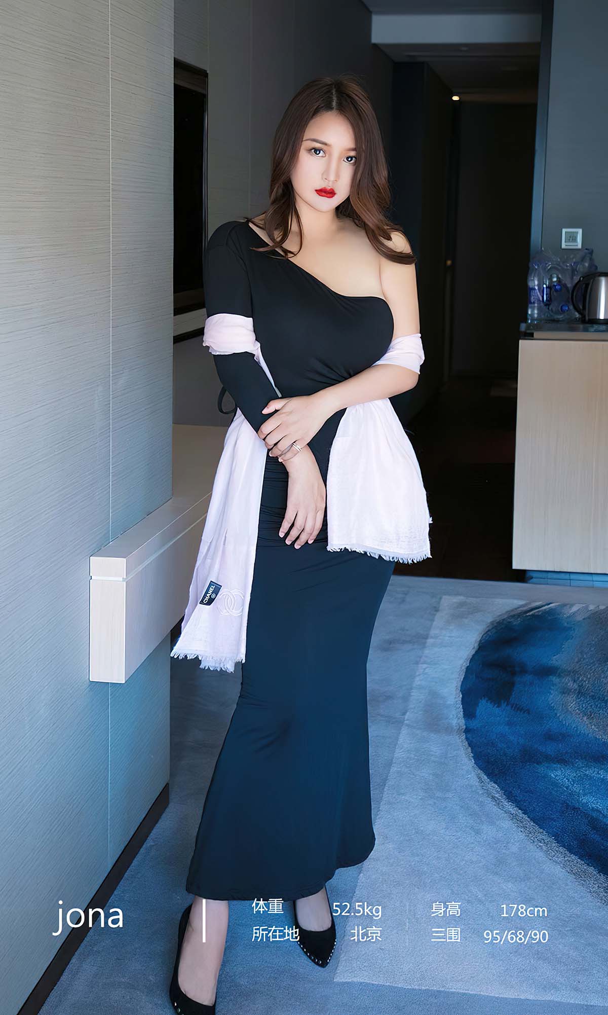 [爱尤物]2024 NO.2813 夏日流火 jona 预览图 - 3