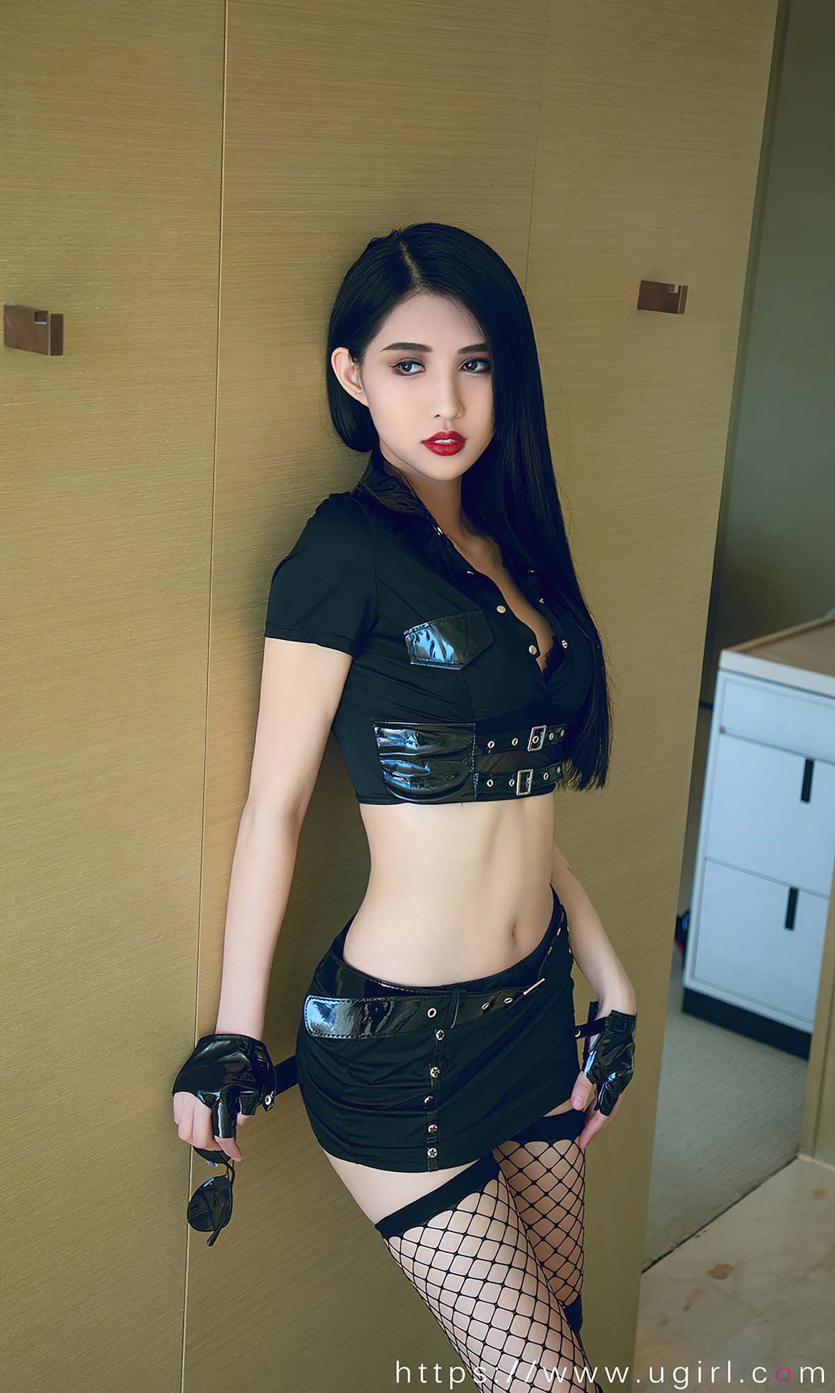 [爱尤物]2024 NO.2816 坠入 葛征 预览图 - 5