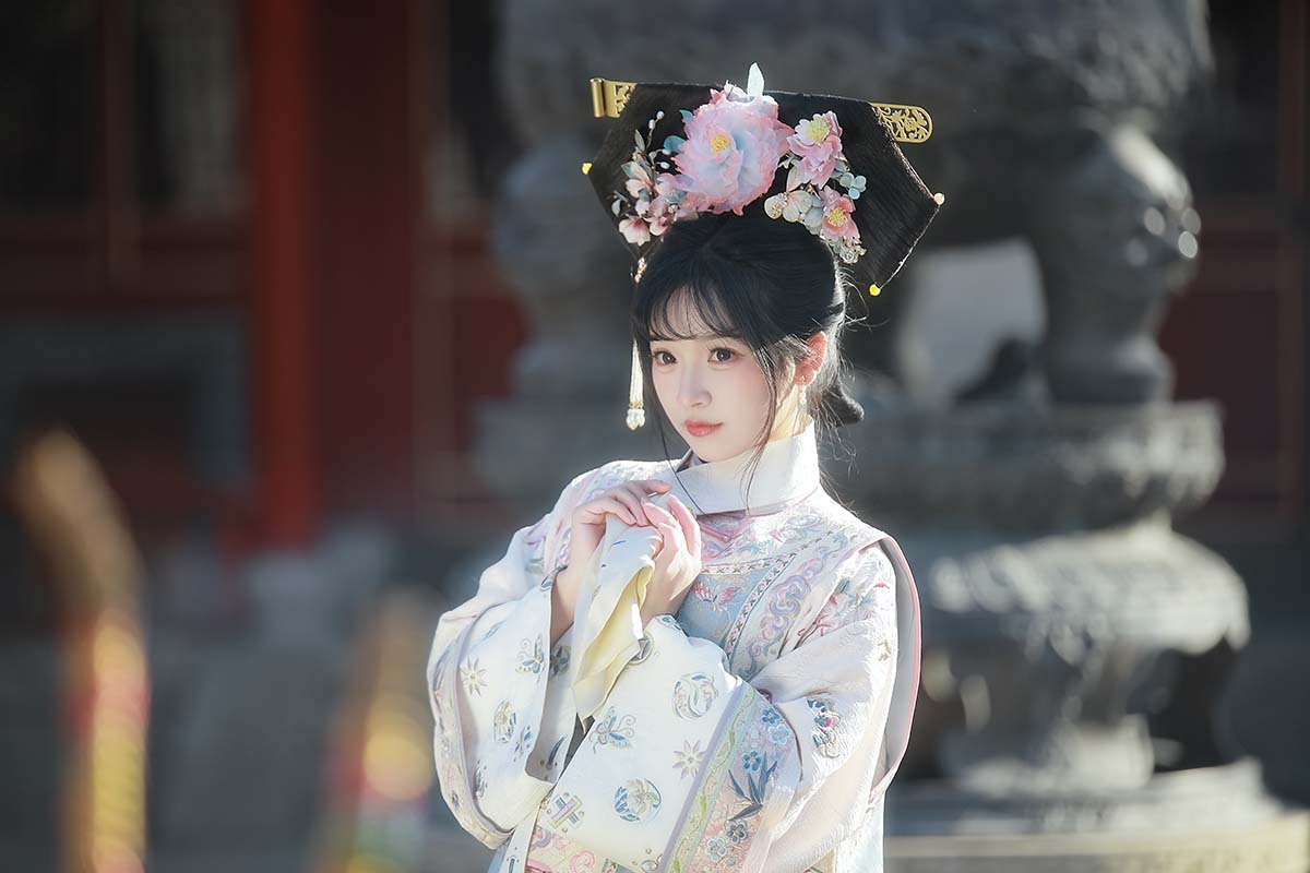[YITUYU艺图语]2024.03.19 小格格 喵喵梓 预览图 - 2