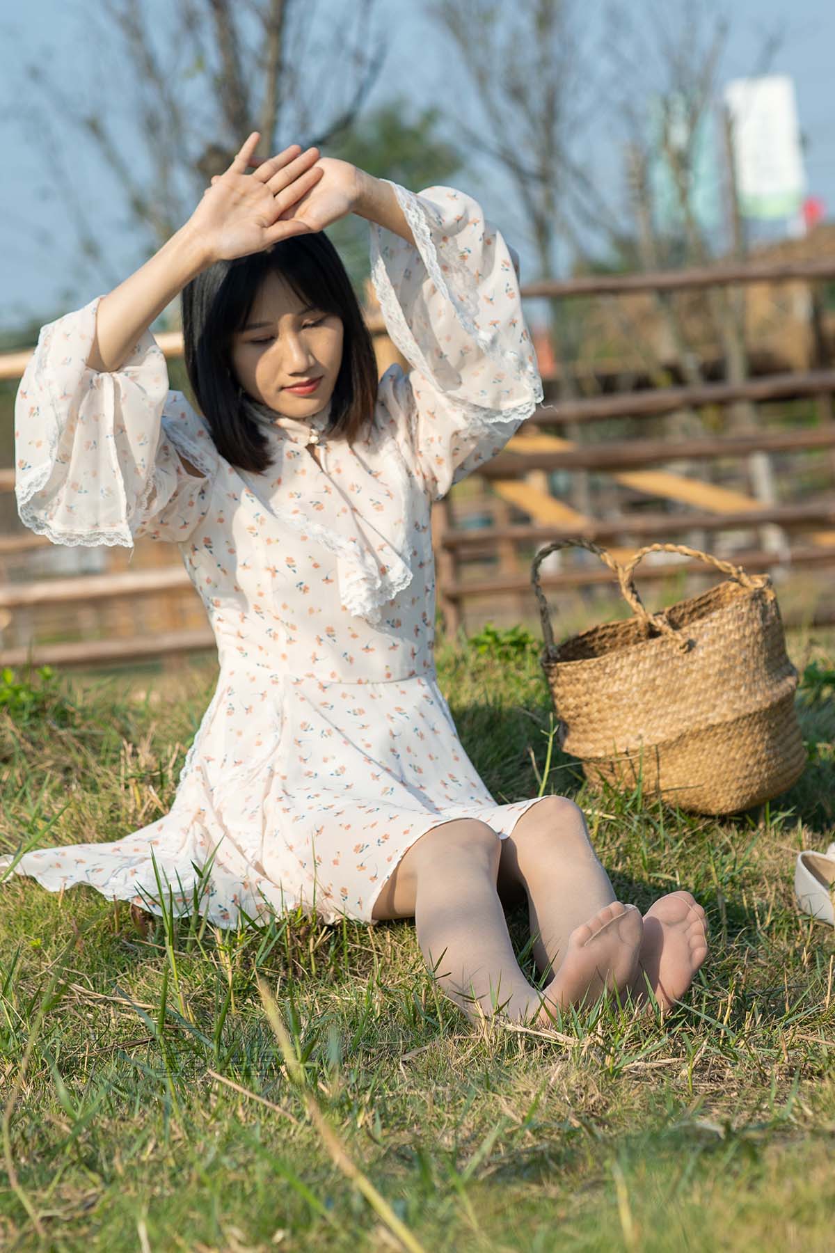 [尤蜜丝]穿搭写真 NO.086 预览图 - 2