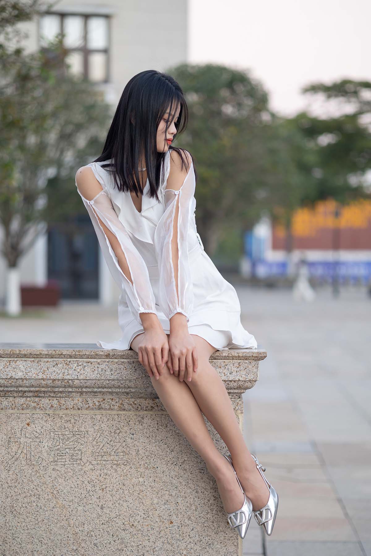 [尤蜜丝]穿搭写真 NO.089 预览图 - 2