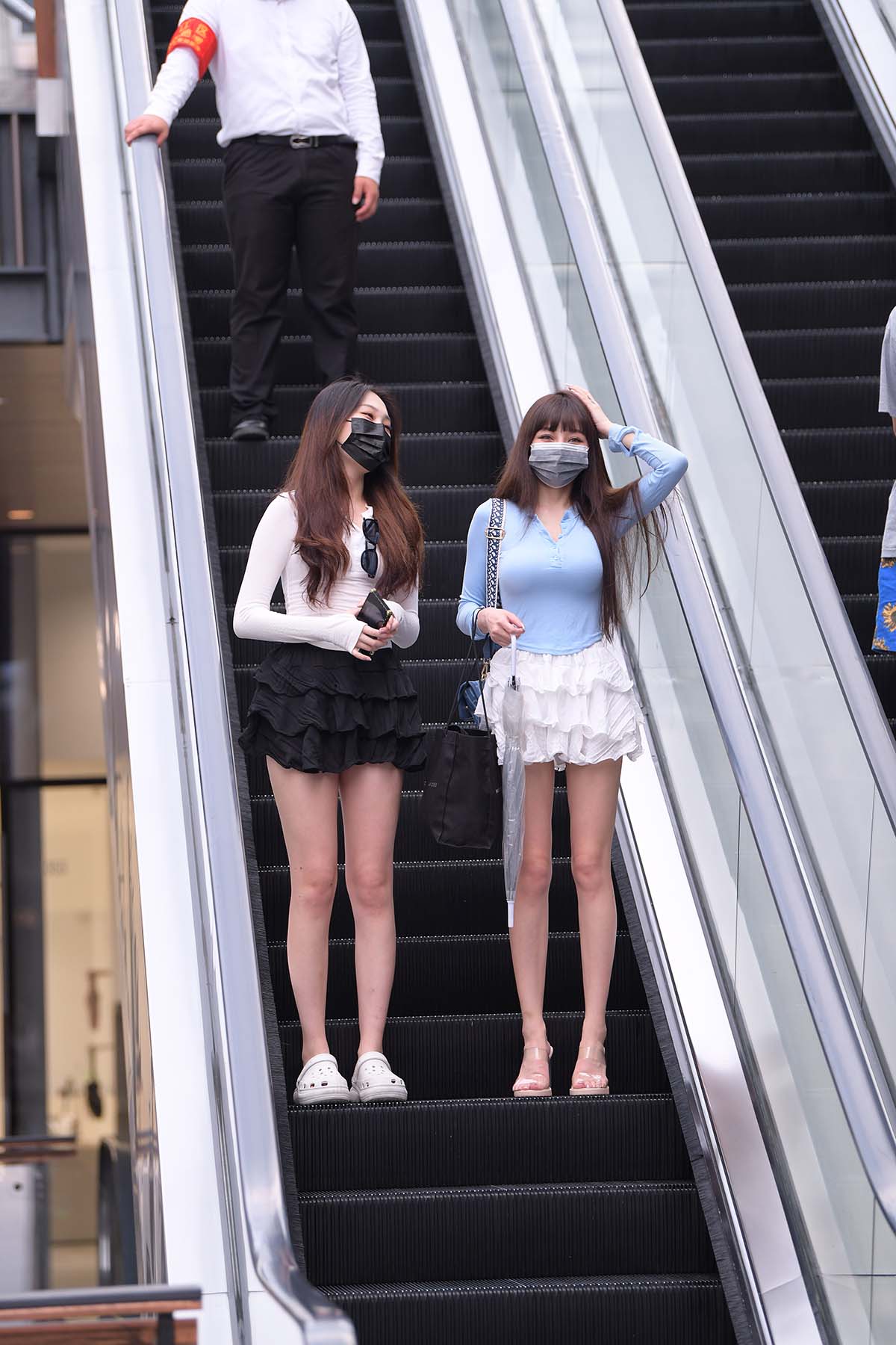 精选街拍作品 NO.2226 超短裙姐妹