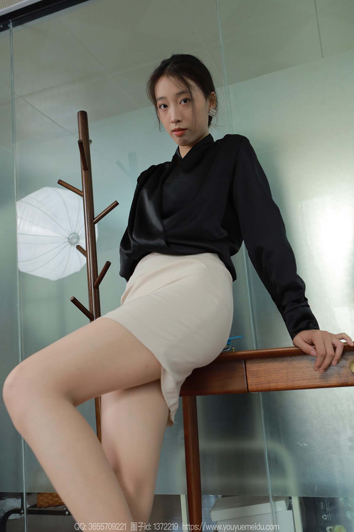 [IESS异思趣向] 2024.07.12 丝享家1792：小九《黑色荡领（上）》