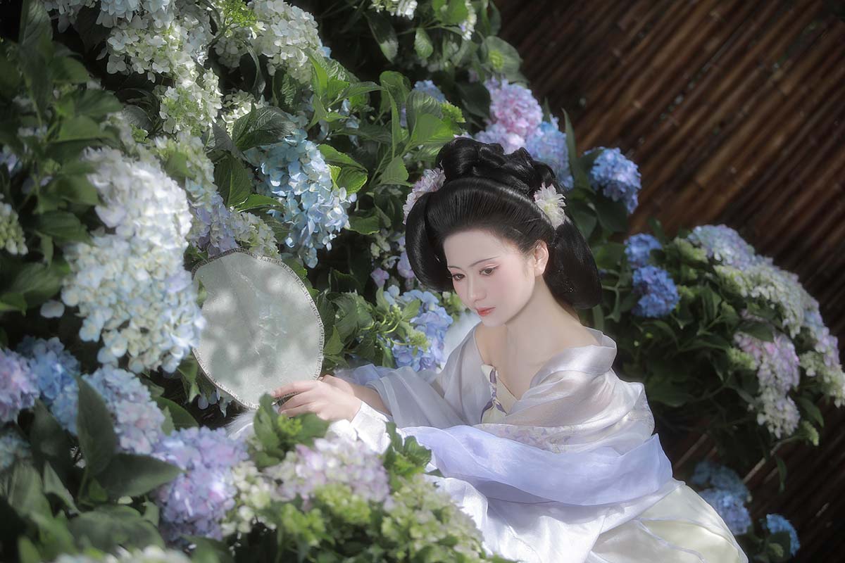 [YITUYU艺图语]2024.07.06 风有约，花不误 瑜瑾