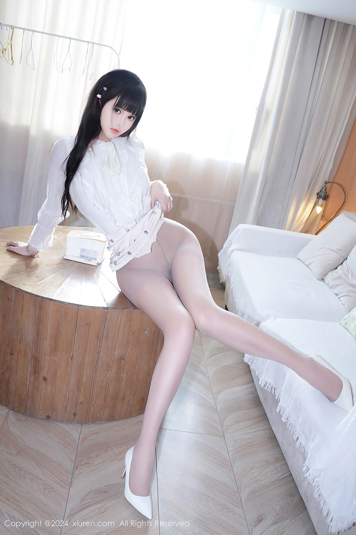 [Xiuren秀人网]2024.09.11 NO.9142 小兔纯纯 预览图 - 2