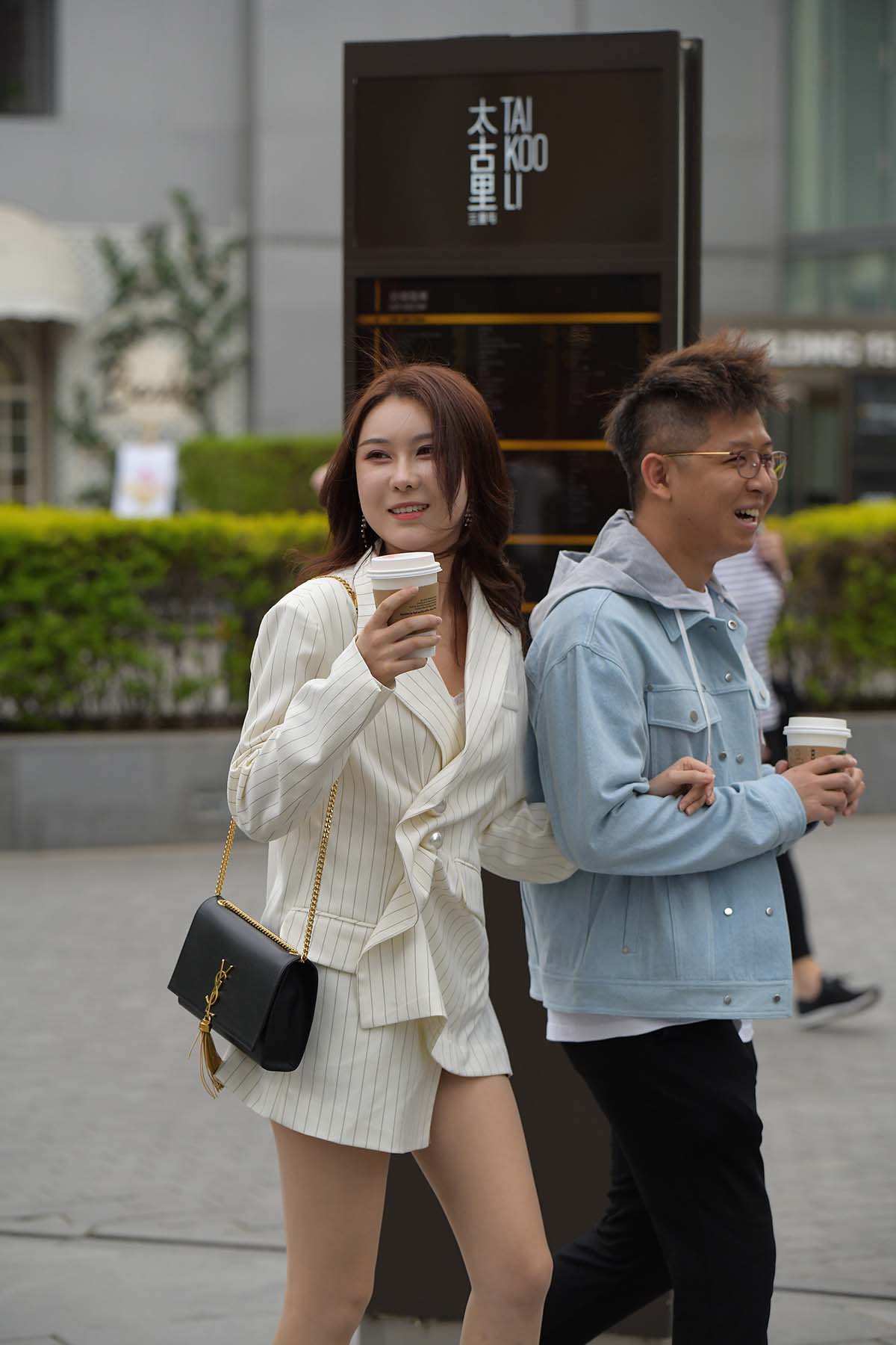 精选街拍作品 NO.2660 气质白色西装外套