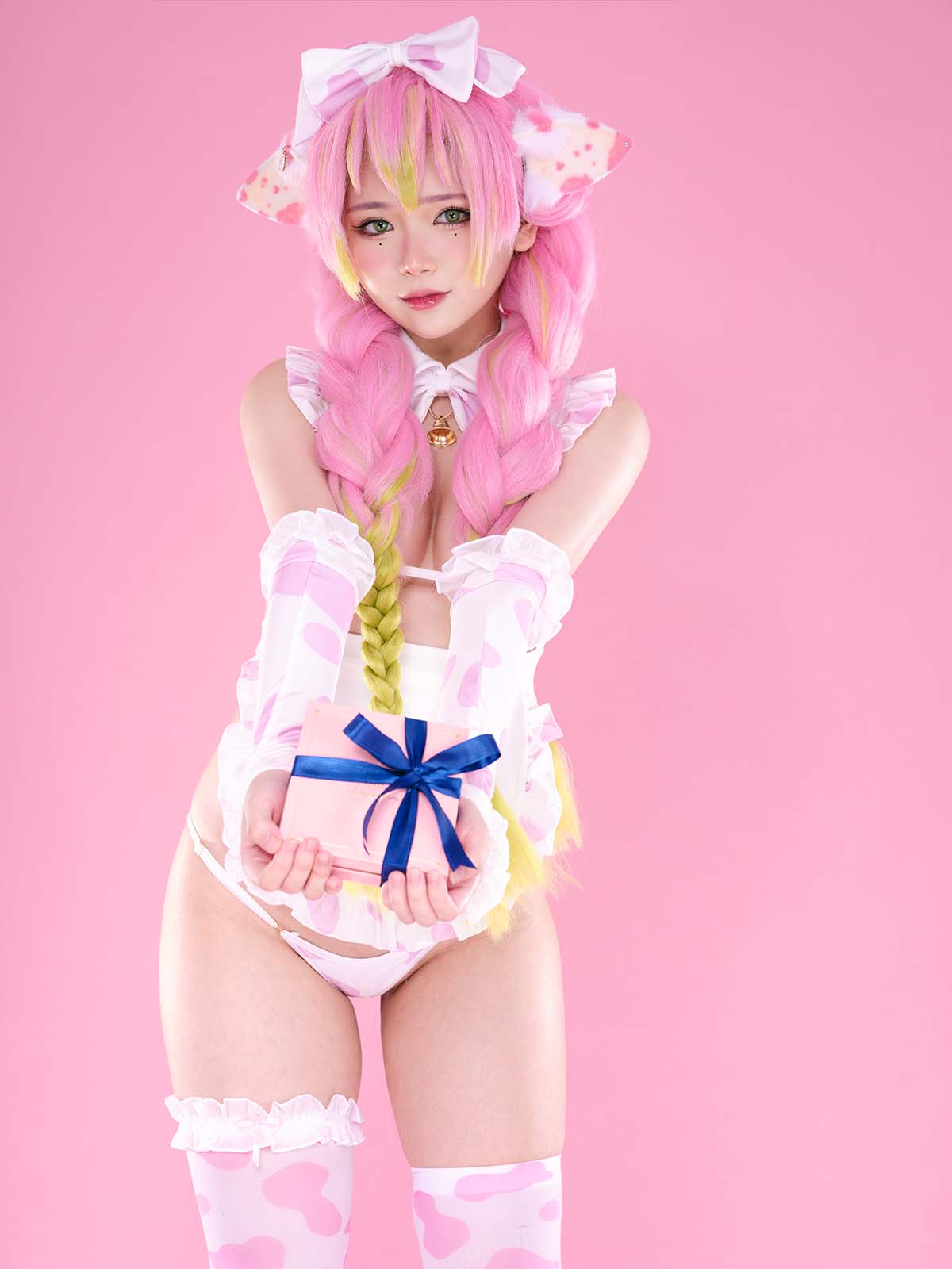 ZinieQ – Demon Slayer Mitsuri Kanroji Valentine