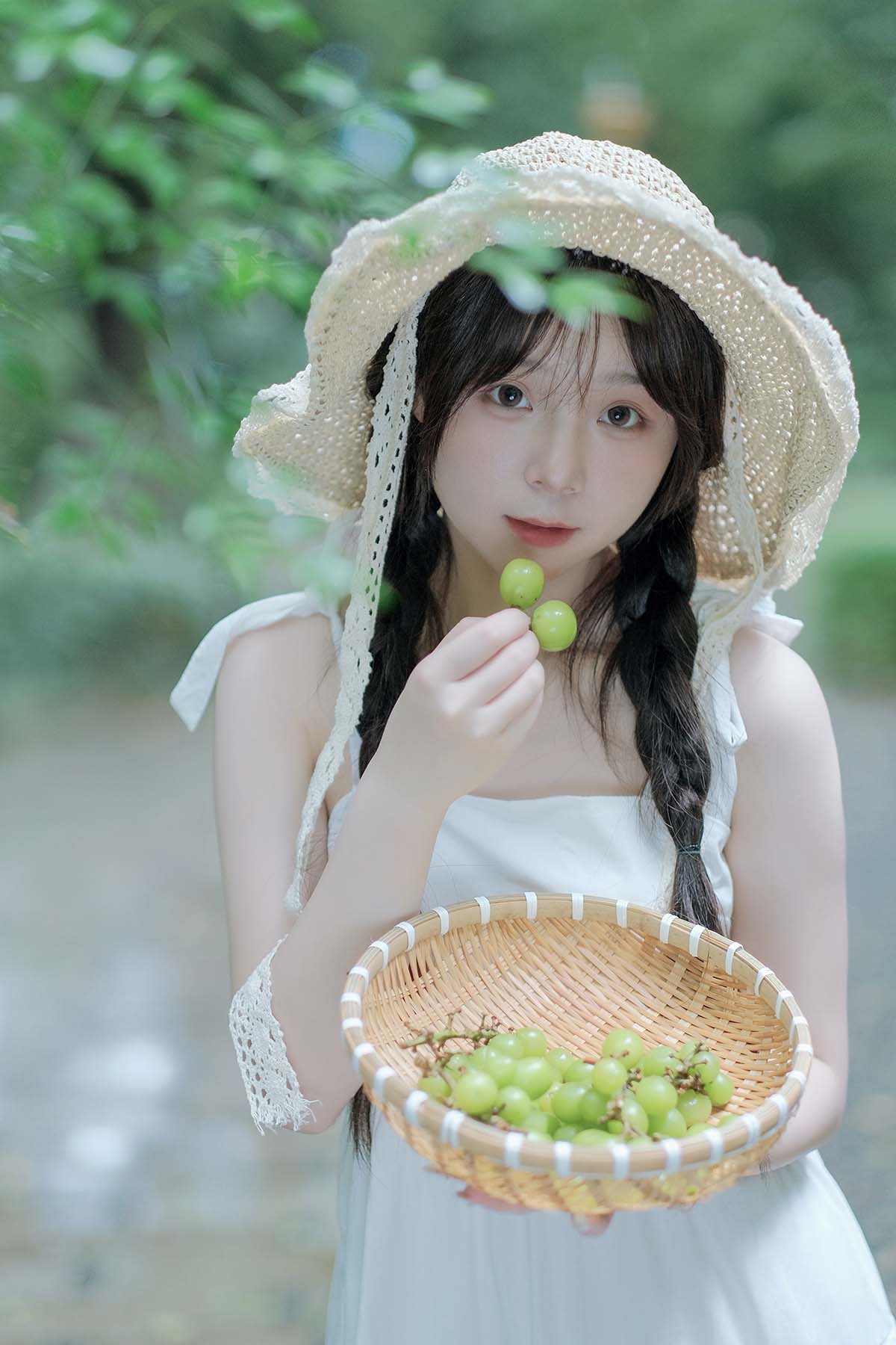 [YITUYU艺图语]2024.08.09 雨后青提 一口羊
