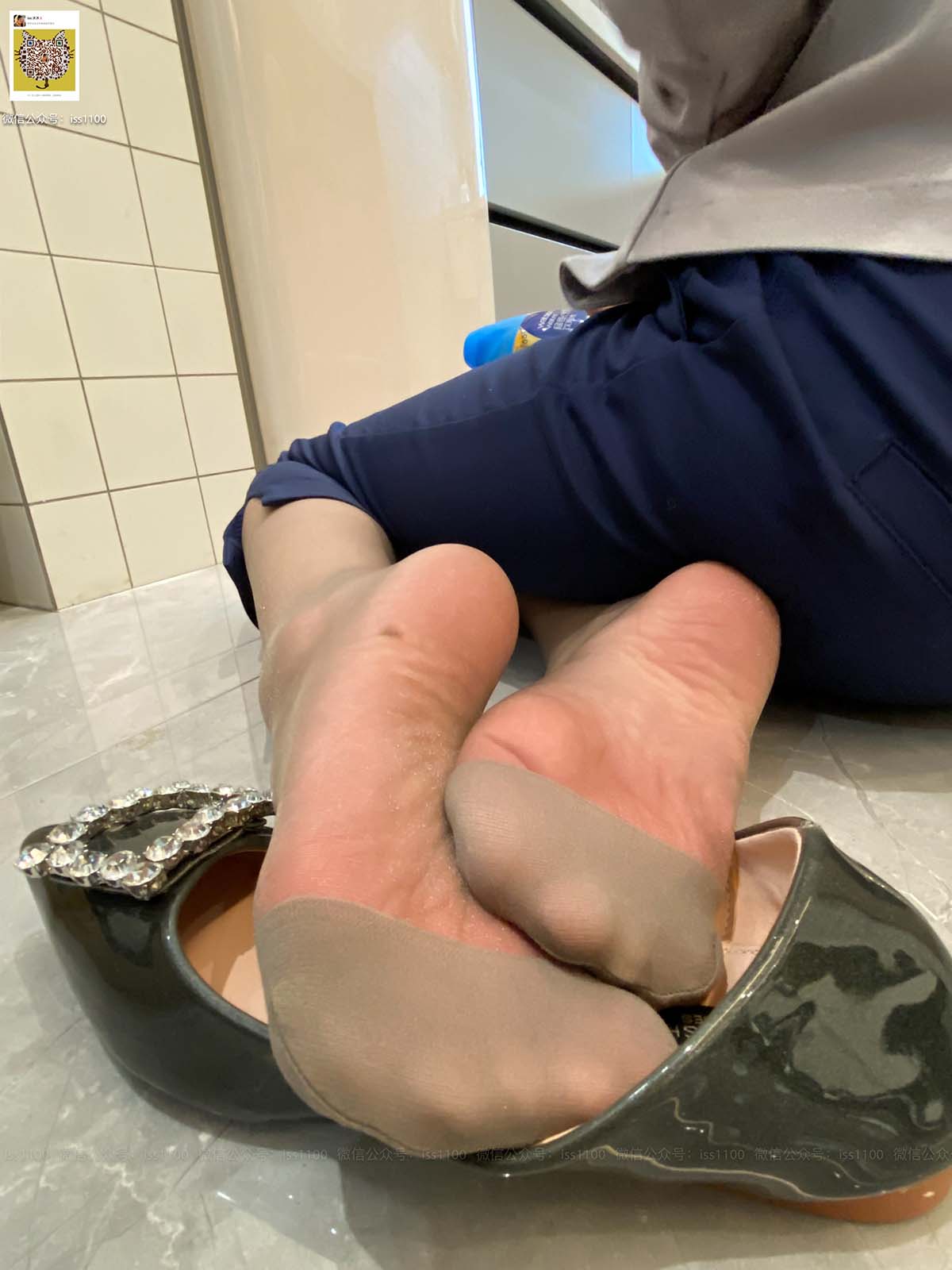 ISS系列 NO.018 – 佳铭 裤里丝 预览图 - 2