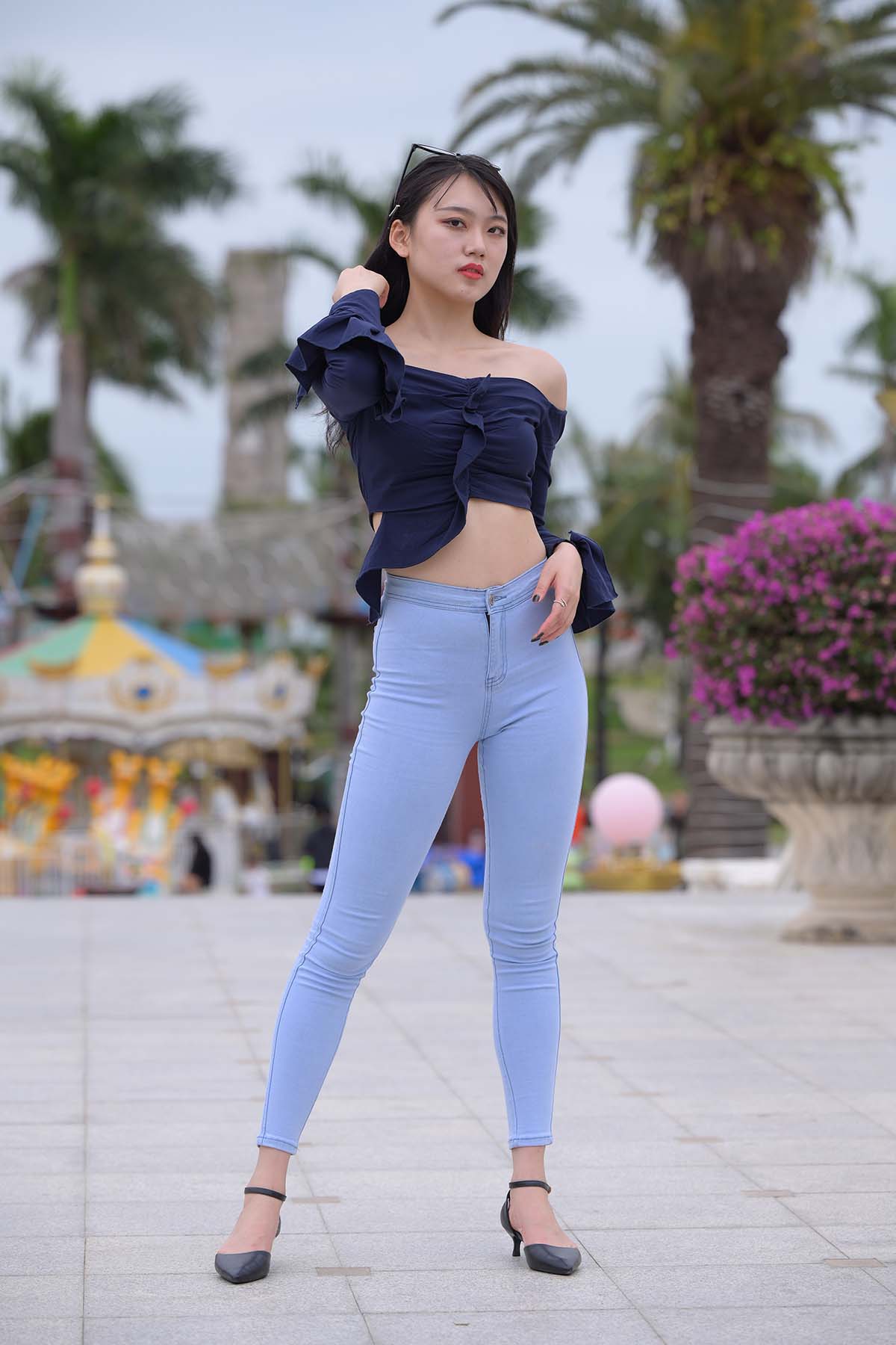 精选街拍作品 NO.2928 牛仔裤显身材