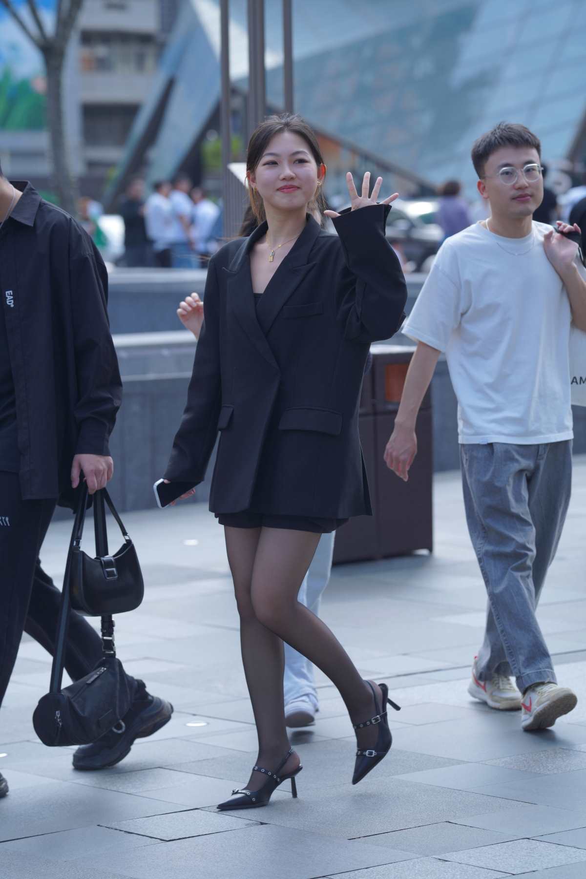 精选街拍作品 NO.3152 西装外套消失装