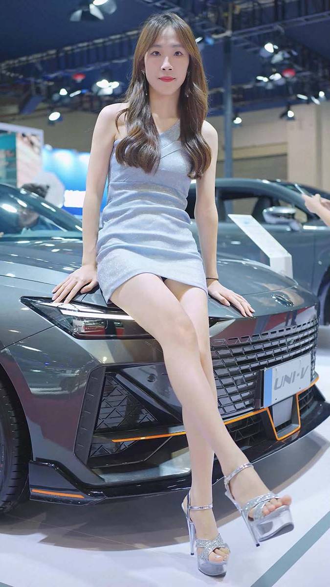 2023 东莞秋季车展 Racing Model 长安汽车车模 01
