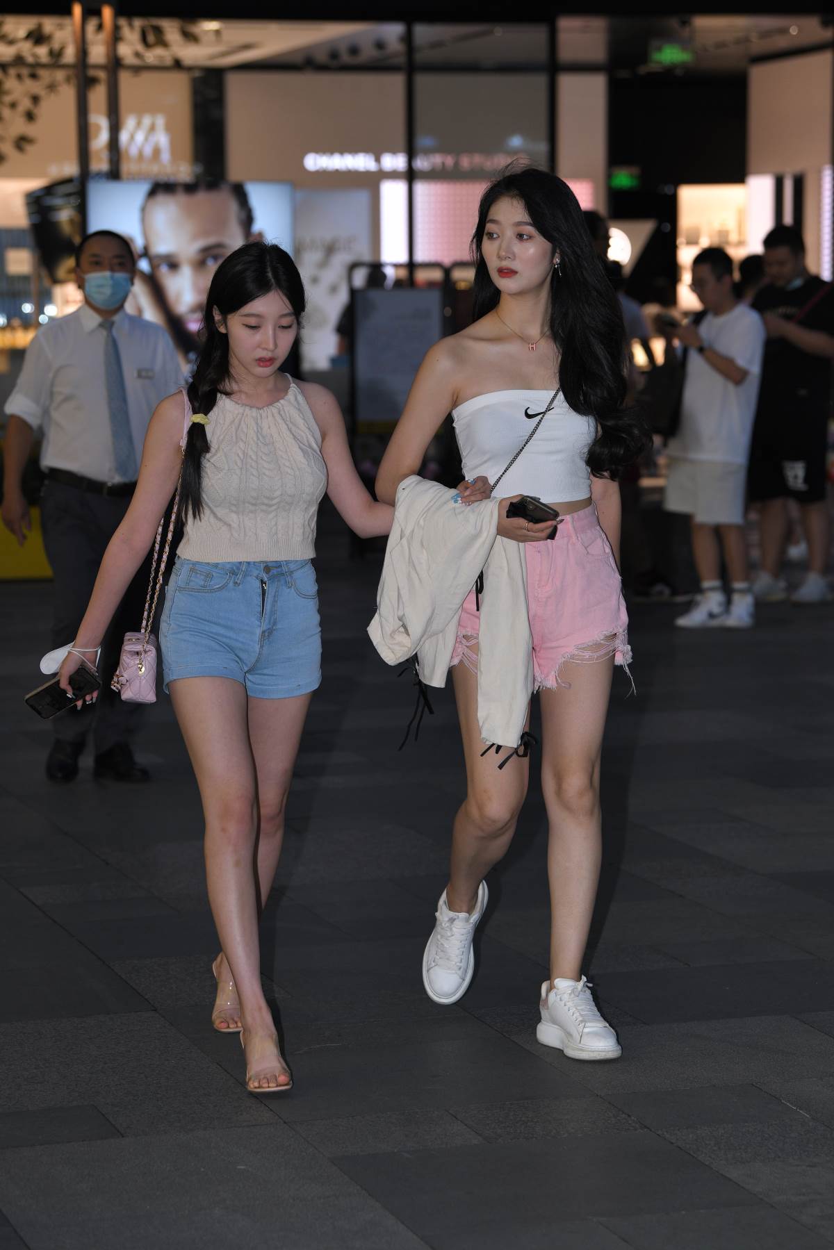 精选街拍作品 NO.3472 青春洋溢的模样