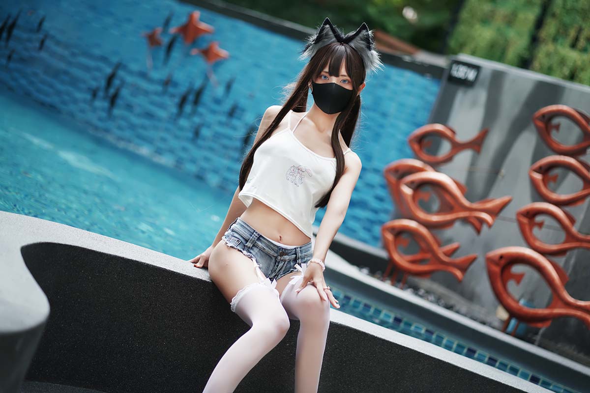三水子 – 猫猫蓝白比基尼