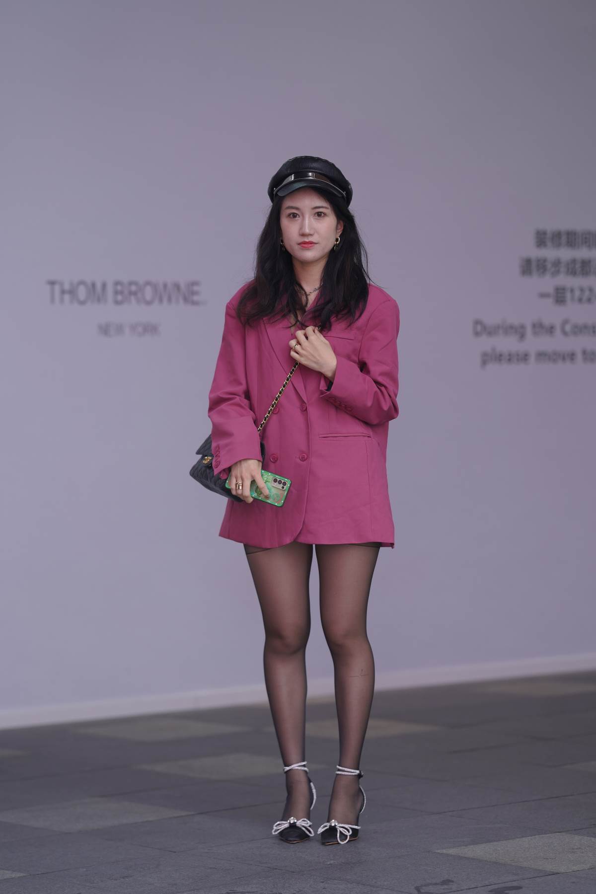 精选街拍作品 NO.3515 粉色西装消失装