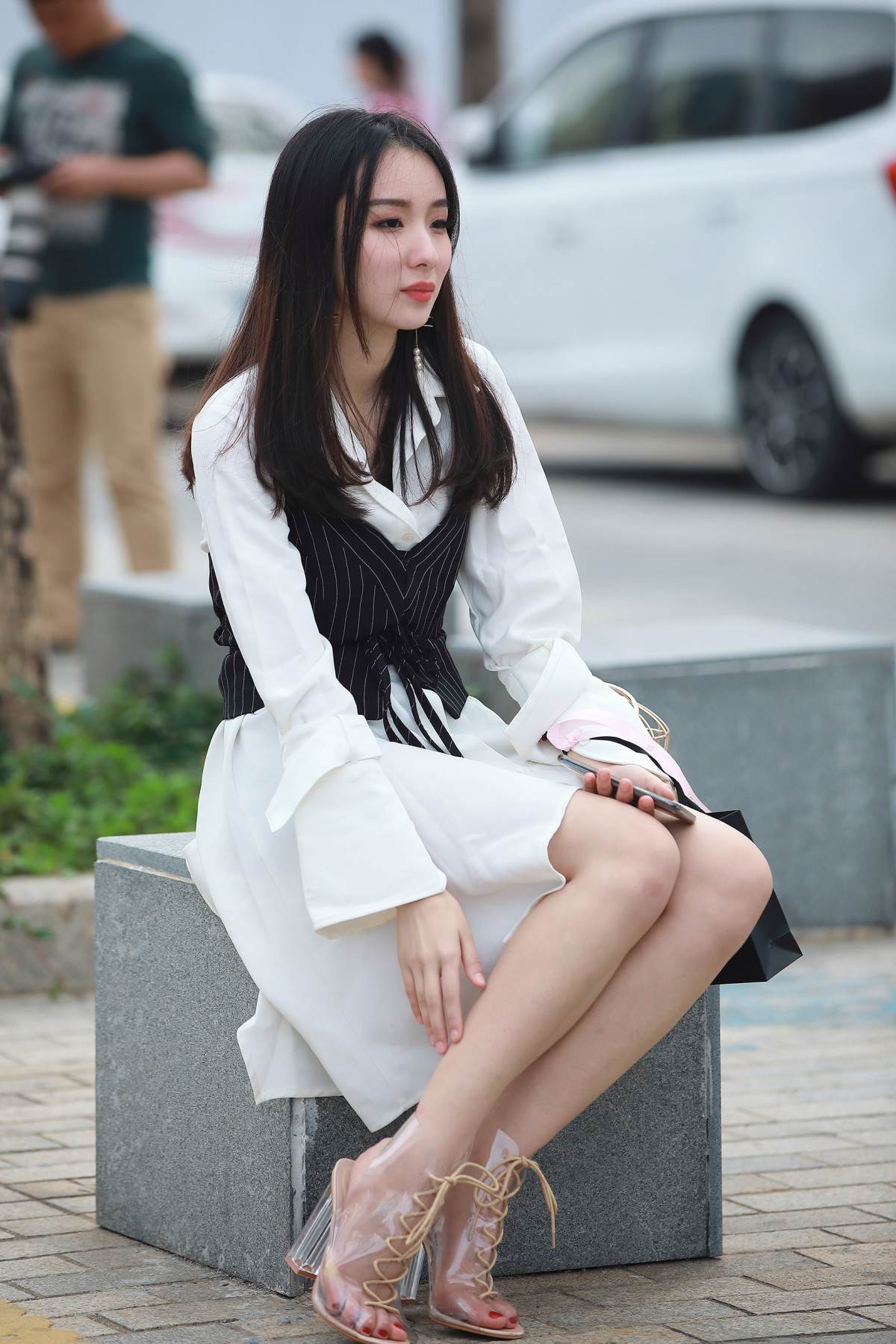 精选街拍作品 NO.3547 女神黑白搭配