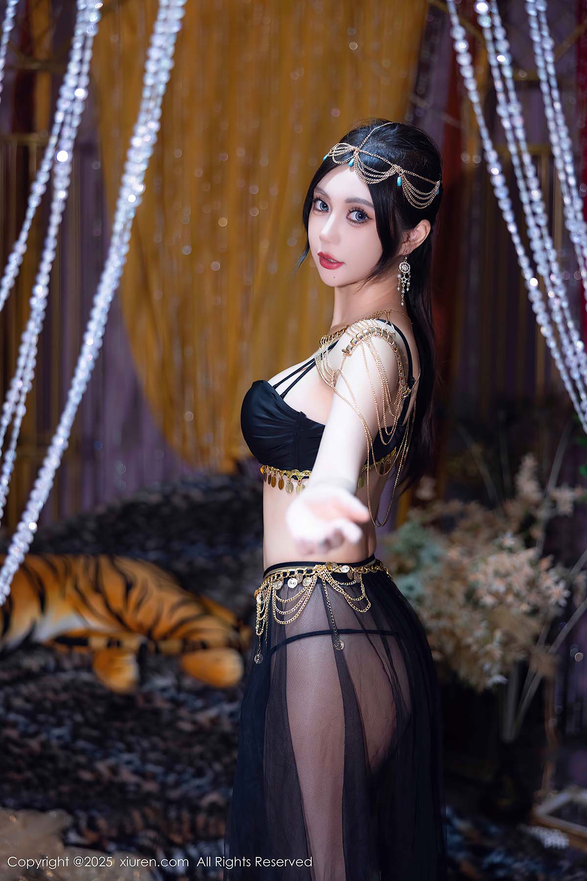 [Xiuren秀人网]2025.03.14 NO.10018 绮里嘉ula