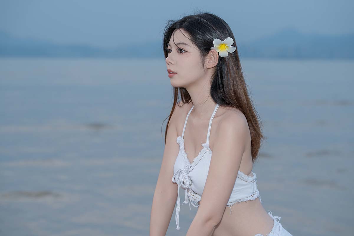 [YITUYU艺图语]2025.01.13 海边少女 又又er 预览图 - 2
