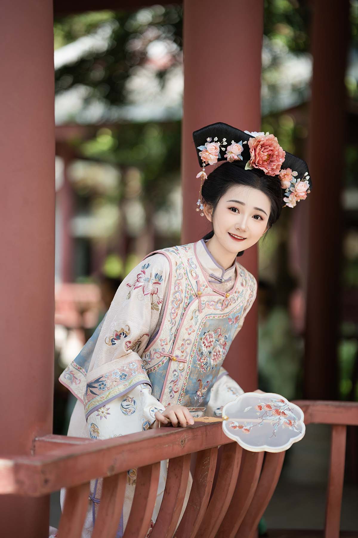 [YITUYU艺图语]2025.01.14 活泼的格格 蛋糕的蛋蛋