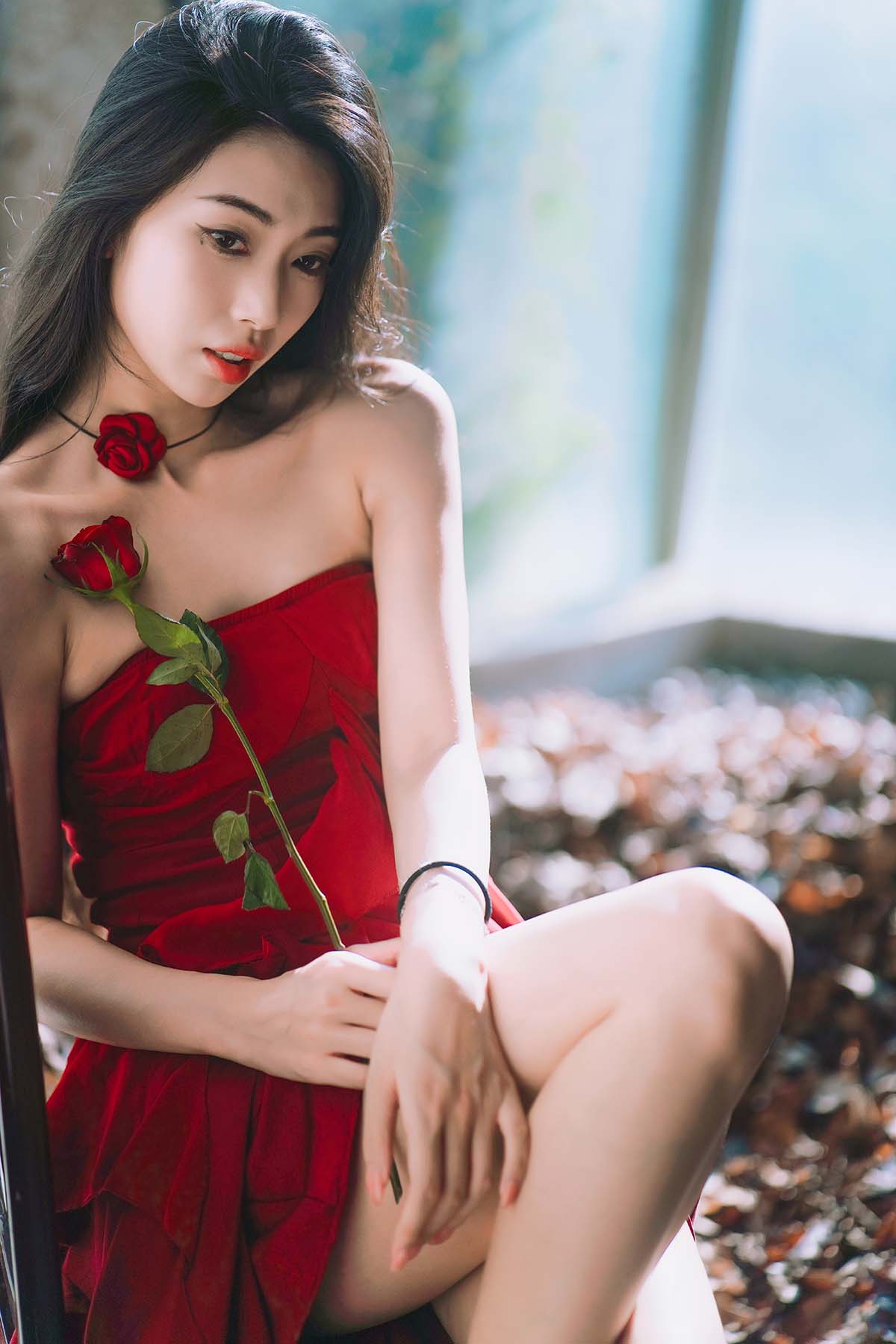 [YITUYU艺图语]2025.01.15 魅力火玫瑰，少女璀璨之光 Liya 预览图 - 2