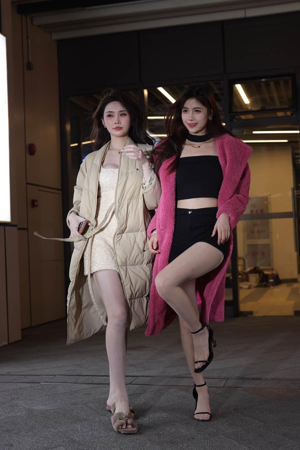 精选街拍作品 NO.3792 黑色短裤搭配