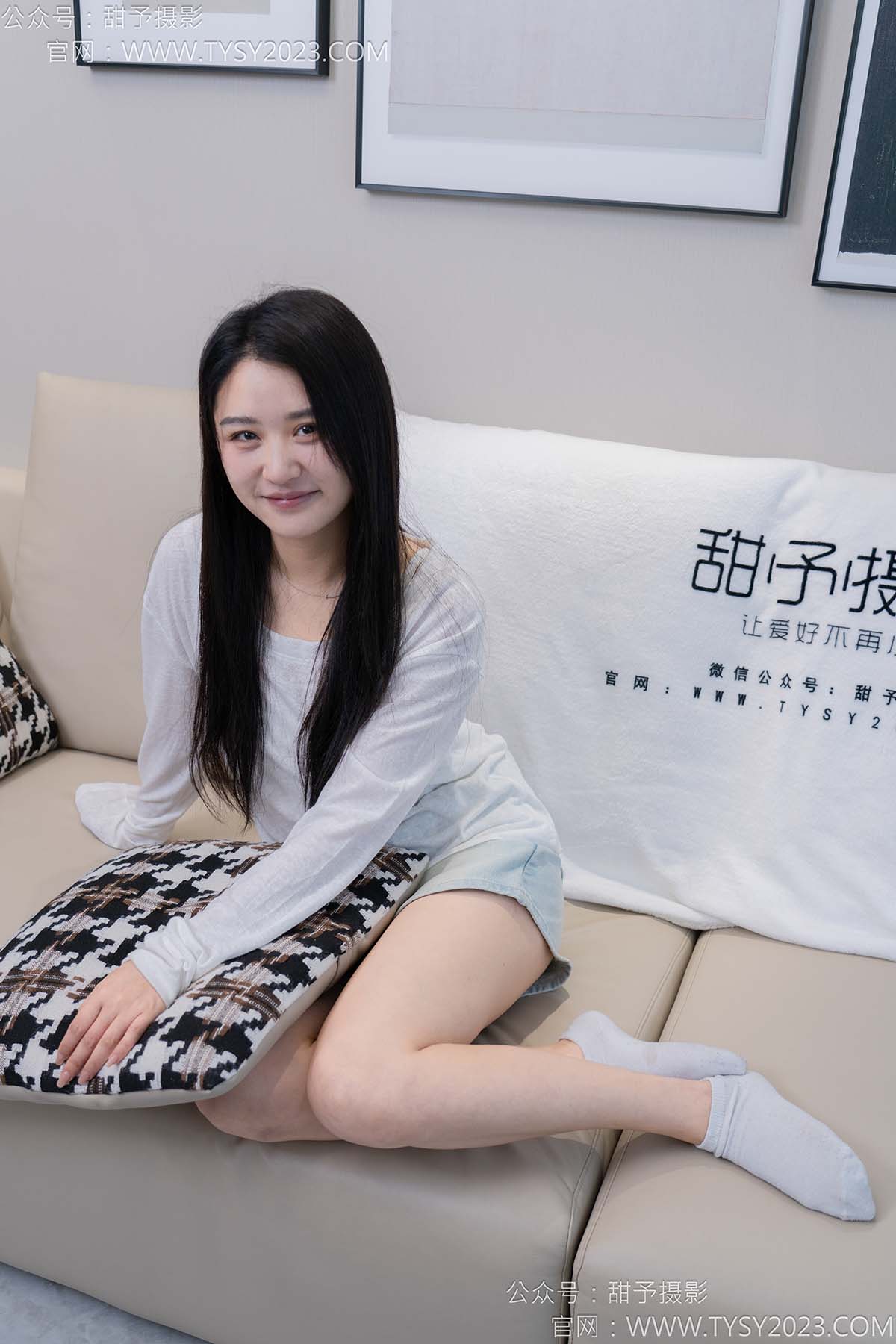 甜予摄影 NO.130 澜澜-皮鞋、白棉袜、裸足、掉袜子剧情 预览图 - 2
