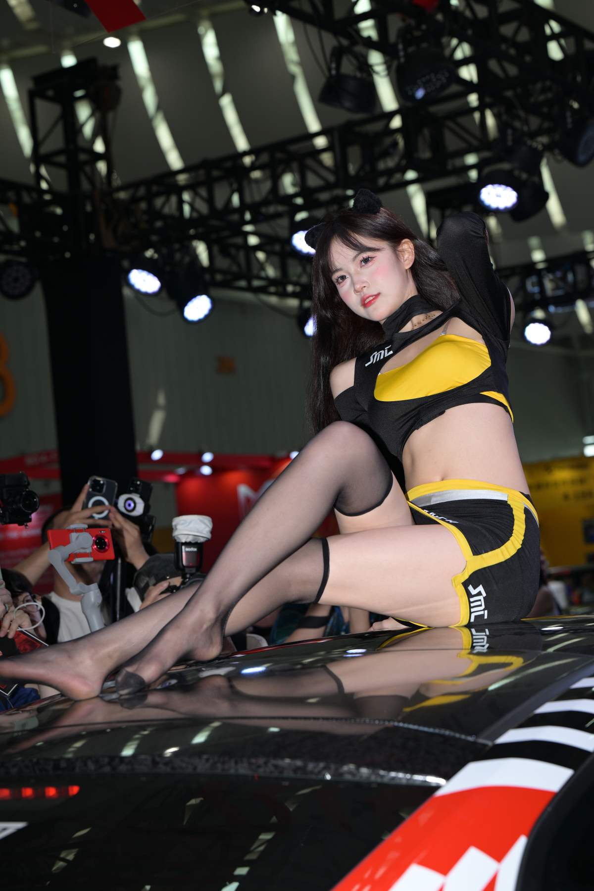 精选街拍作品 NO.3972 可爱甜美SHOWGIRL