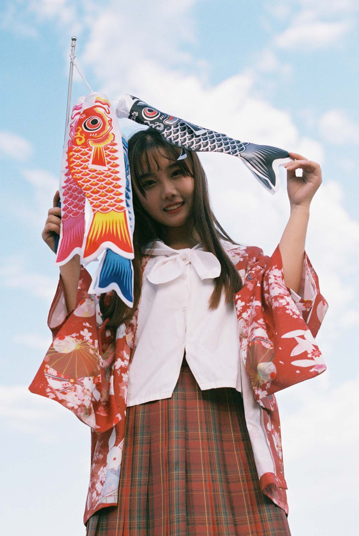 [YITUYU艺图语]2025.02.21 天台日系少女 紫卿 预览图 - 2