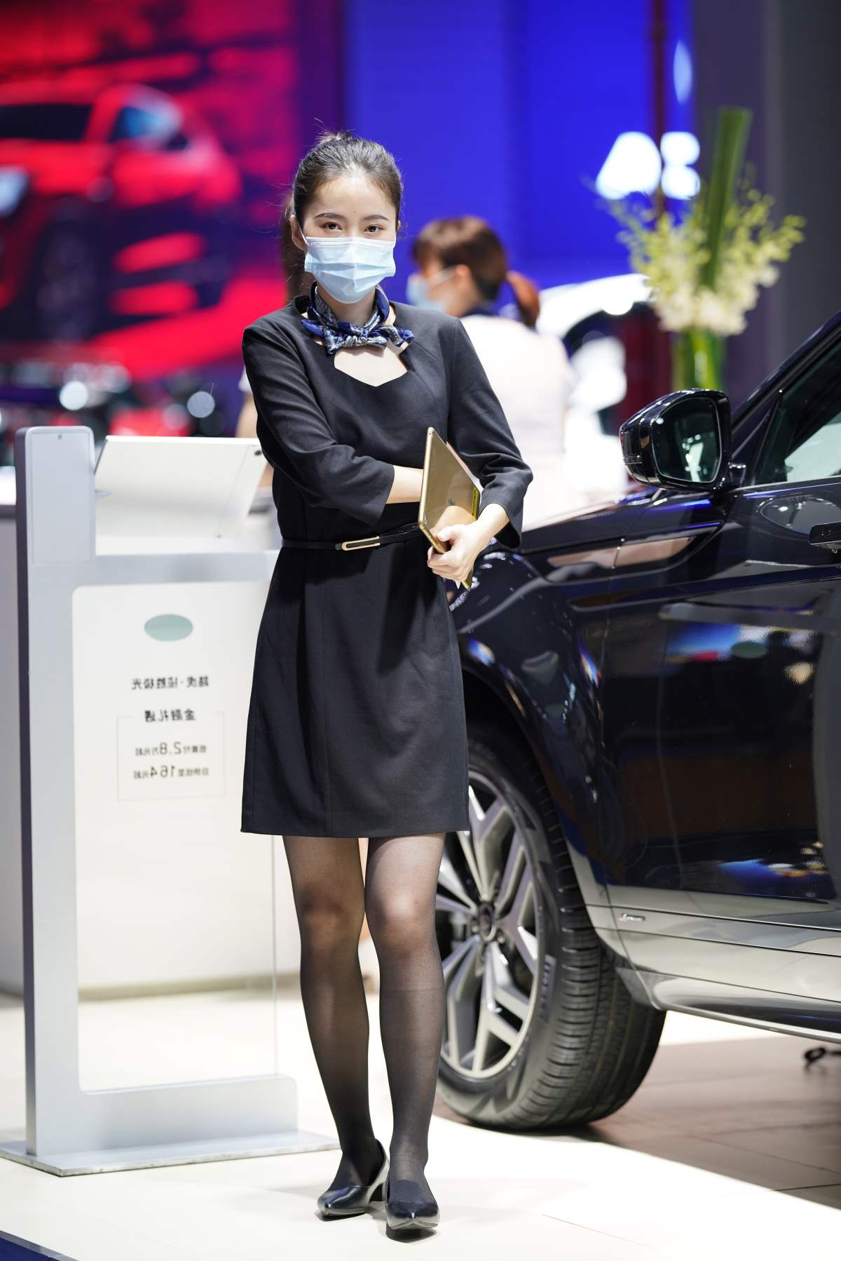 精选街拍作品 NO.3976 黑丝销售