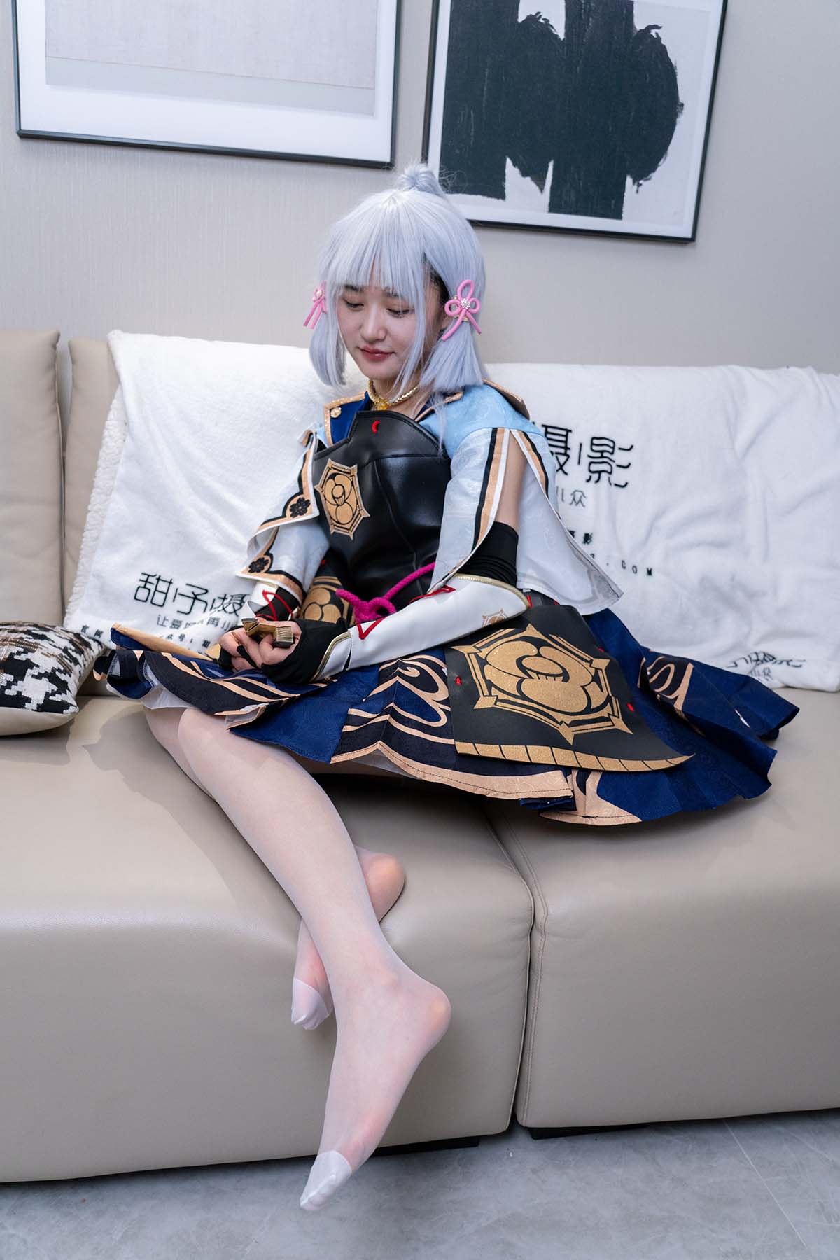 甜予摄影 NO.141 澜澜-cos服人字拖、白丝、裸足、挠脚心剧情 预览图 - 2 甜予摄影 NO.141 澜澜-cos服人字拖、白丝、裸足、挠脚心剧情 预览图 - 2