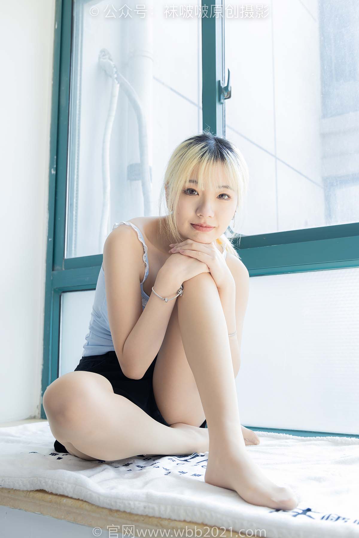 [BoBoSocks袜啵啵]NO.528 小甜豆-高跟长靴、薄白丝、薄黑丝、薄肉丝 预览图 - 2