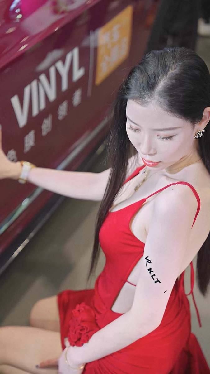2024 深圳改装车展 Auto Salon 车模抖音网红随拍 49