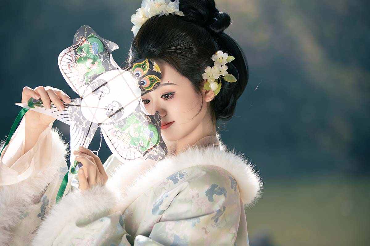 [YITUYU艺图语]2025.03.07 纸鸢 就是叫美男啊 预览图 - 2