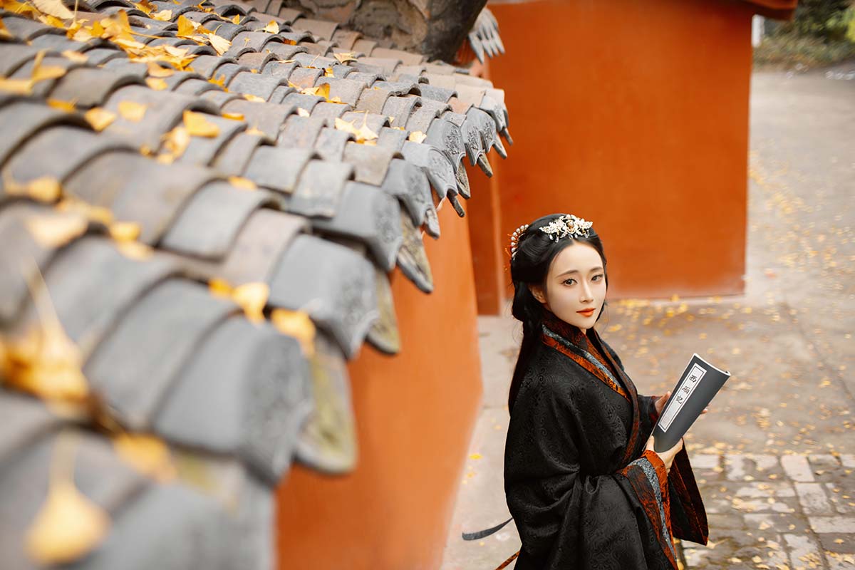 [YITUYU艺图语]2025.03.15 杏仙歌 桃子 预览图 - 2