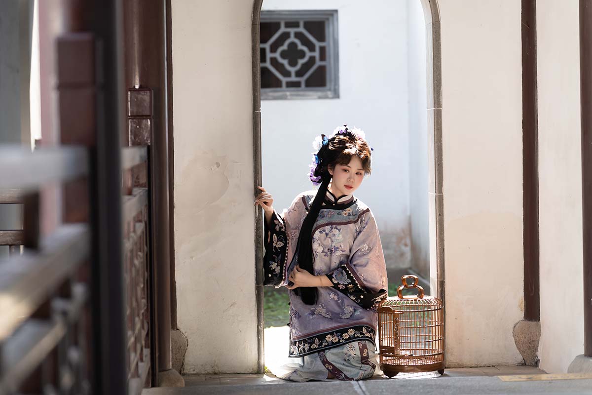 [YITUYU艺图语]2025.03.16 不过都是笼中鸟 泡芙小方