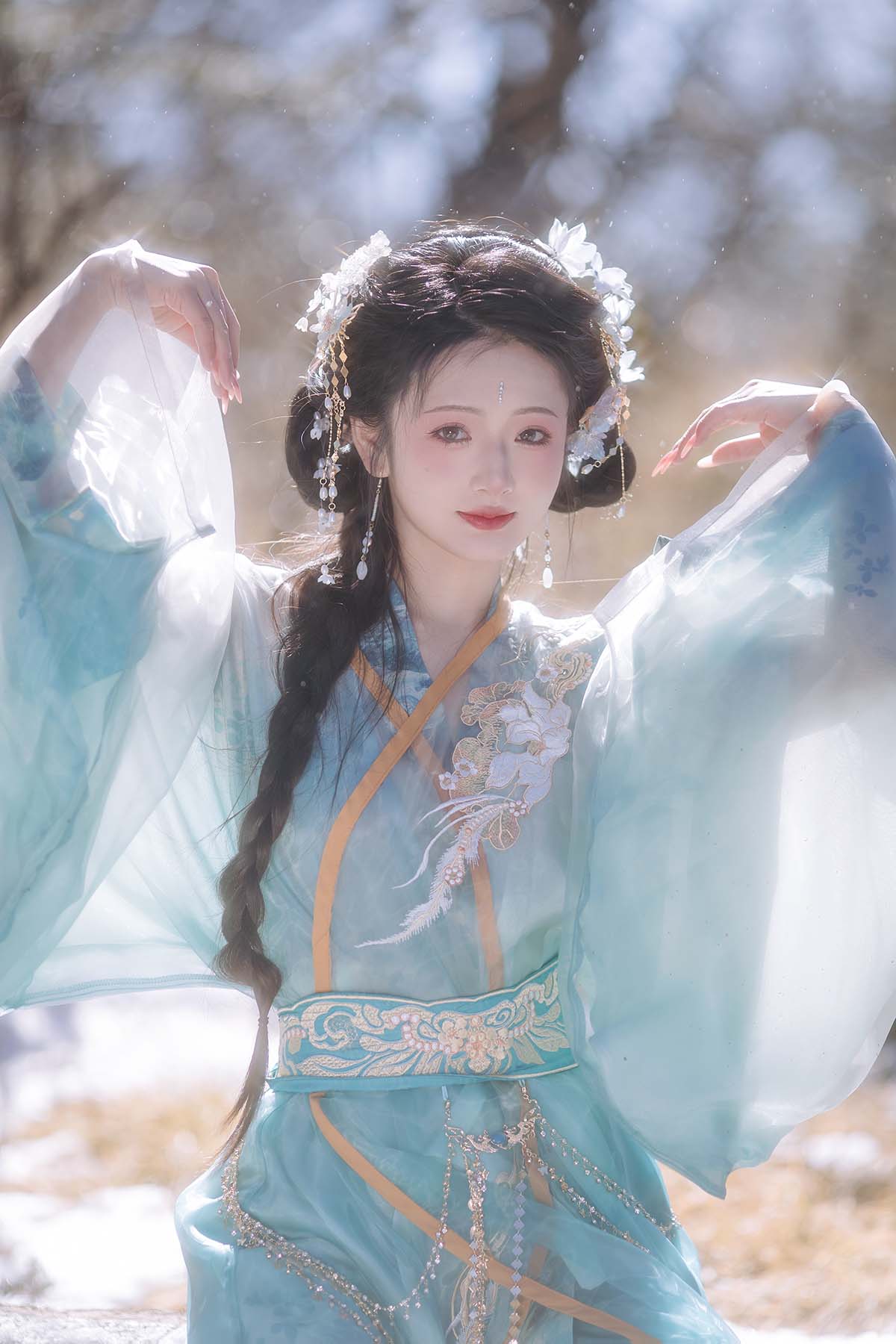 [YITUYU艺图语]2025.03.17 她从天山来 赤嫣在这里