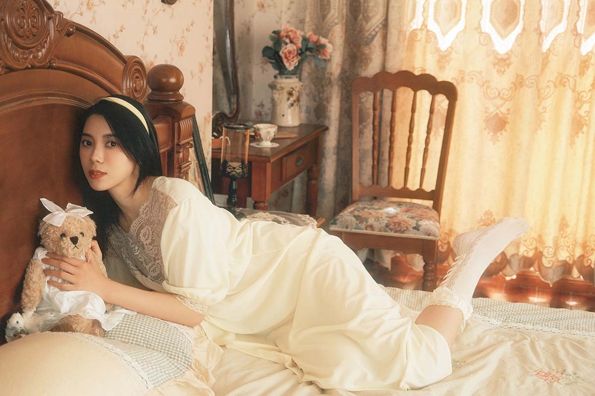 [YITUYU艺图语]2025.03.23 复古女孩 拍拍 预览图 - 2