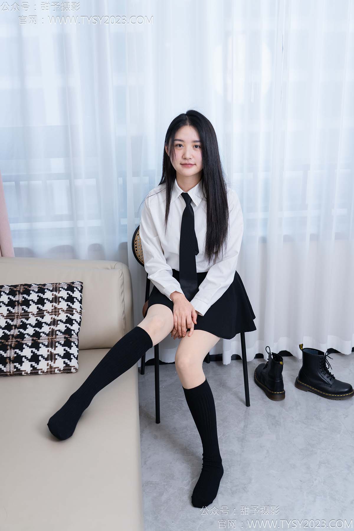 甜予摄影 NO.168 澜澜-短靴、小腿袜、肉丝