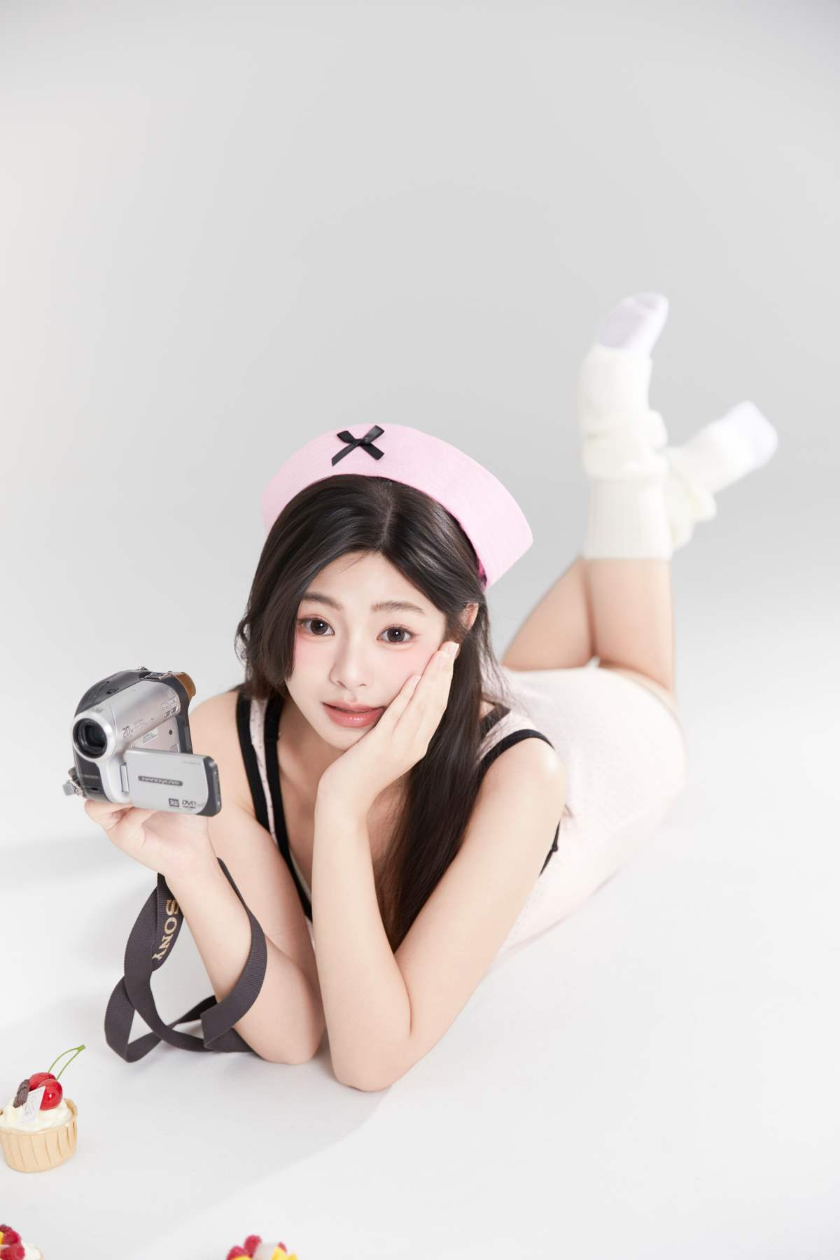 [YITUYU艺图语]2025.03.26 纯欲粉色空军写真 啊丹 预览图 - 2