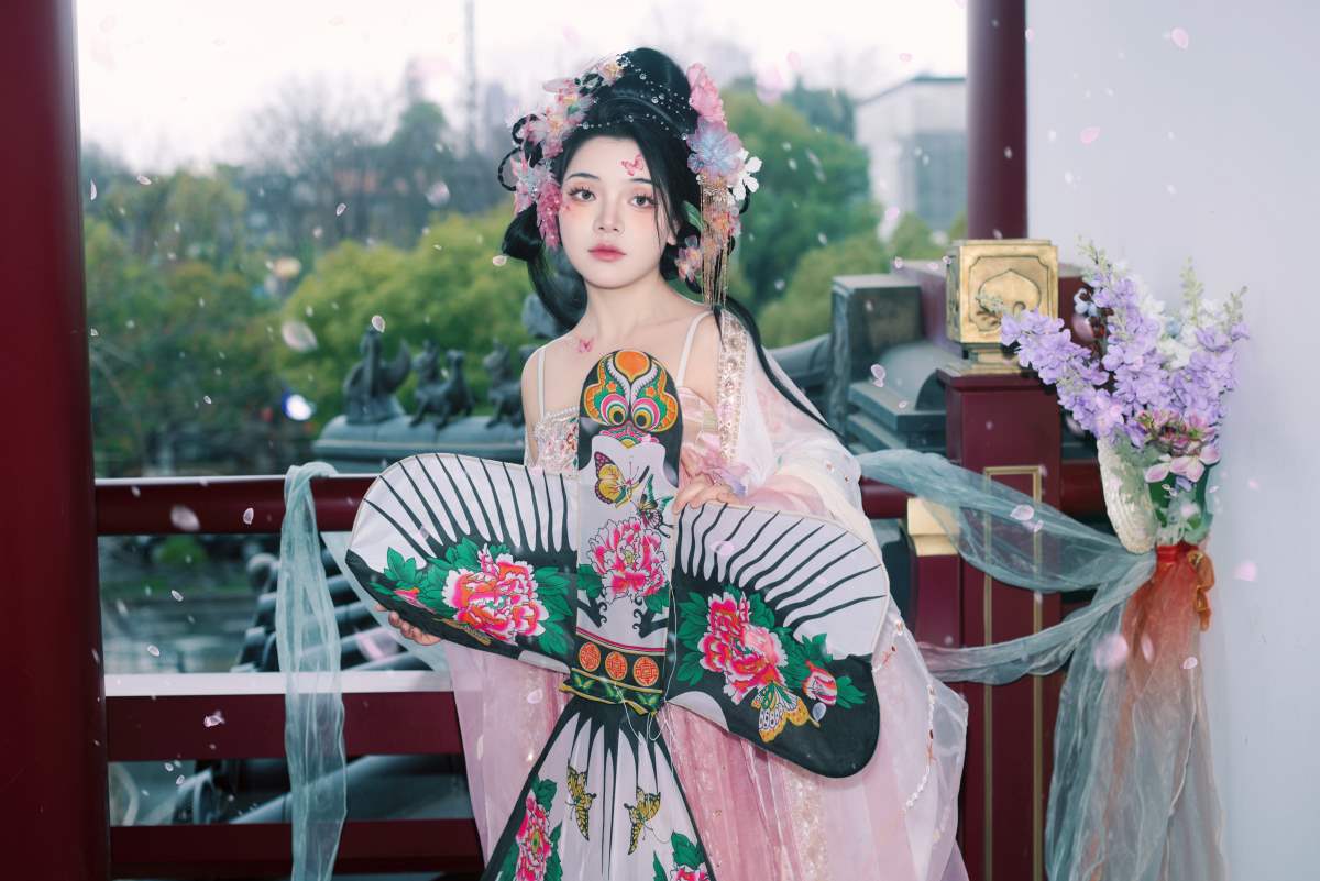 [YITUYU艺图语]2025.03.28 春日樱花 琦琦 预览图 - 2