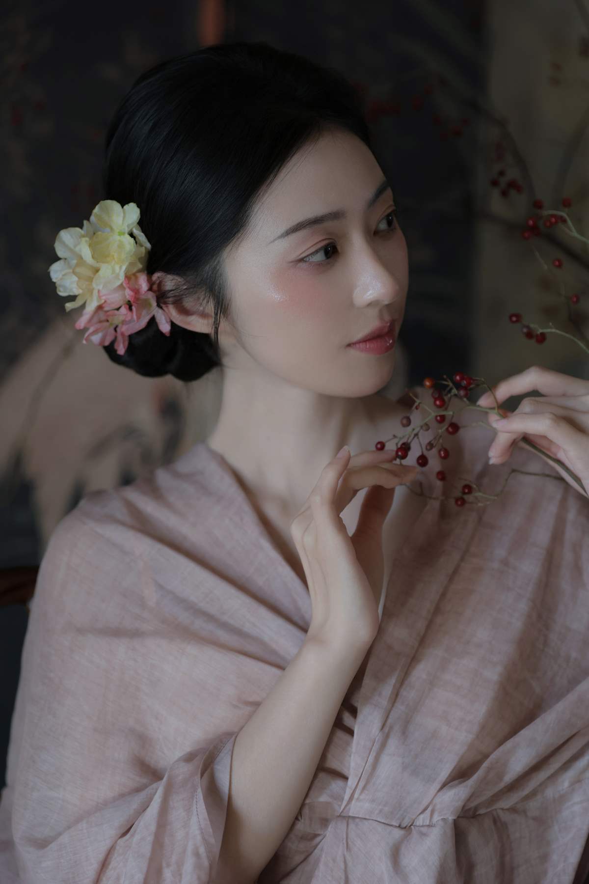 [YITUYU艺图语]2025.03.19 山归来 粉面姑娘