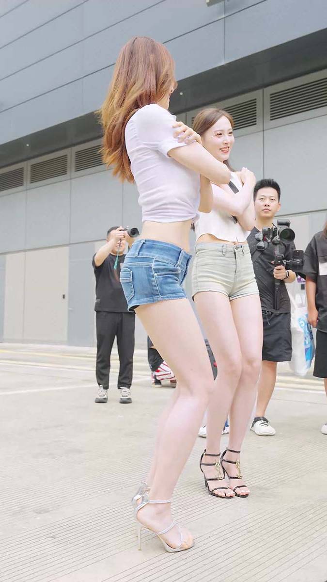 2024 深圳粤港澳大湾区车展 Model 车模随拍 33