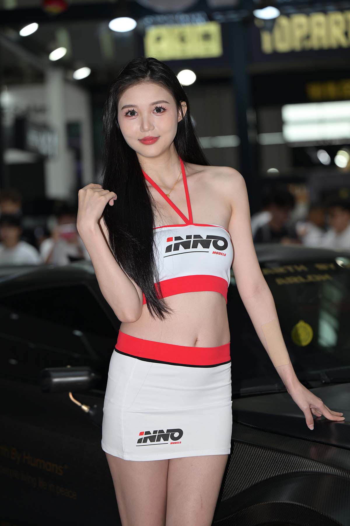 精选街拍作品 NO.4182 赛车女郎