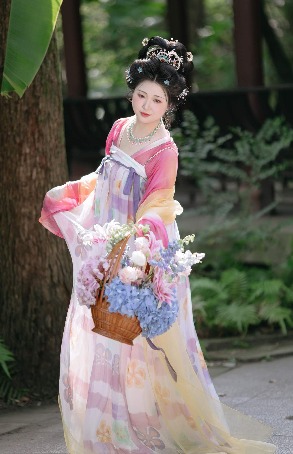 [YITUYU艺图语]2025.04.01 唐朝的一个下午 子小浔 预览图 - 2