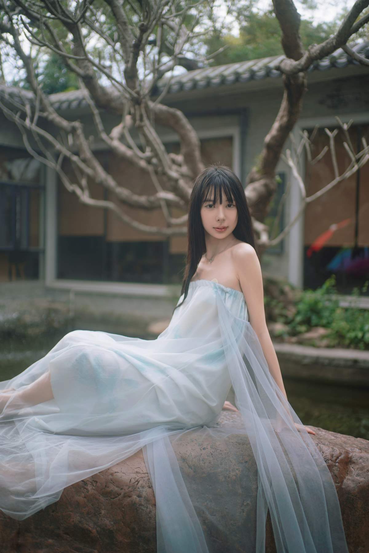 [YITUYU艺图语]2025.04.02 兰圃佳人，诗意风华 小余 预览图 - 2