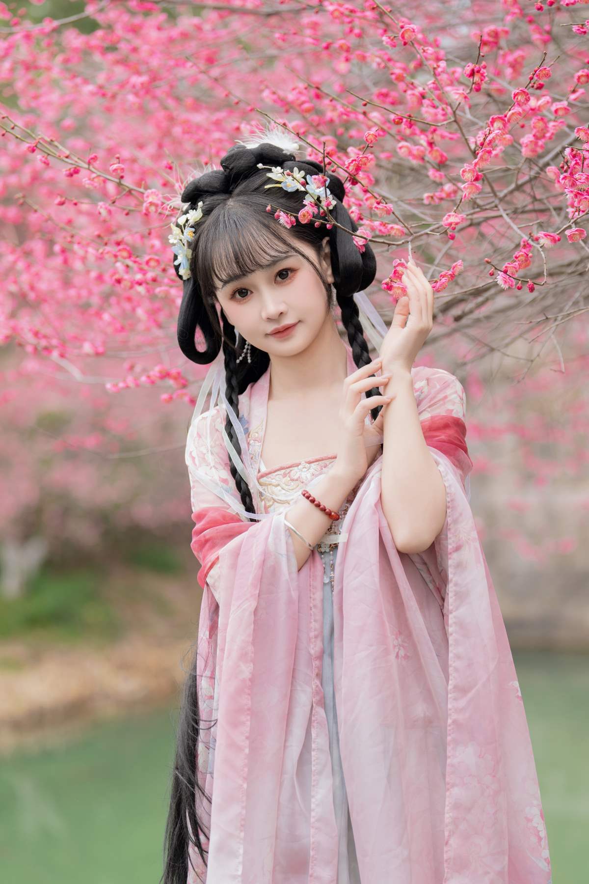 [YITUYU艺图语]2025.04.10 梅花盛开 湫一只岁岁 预览图 - 2