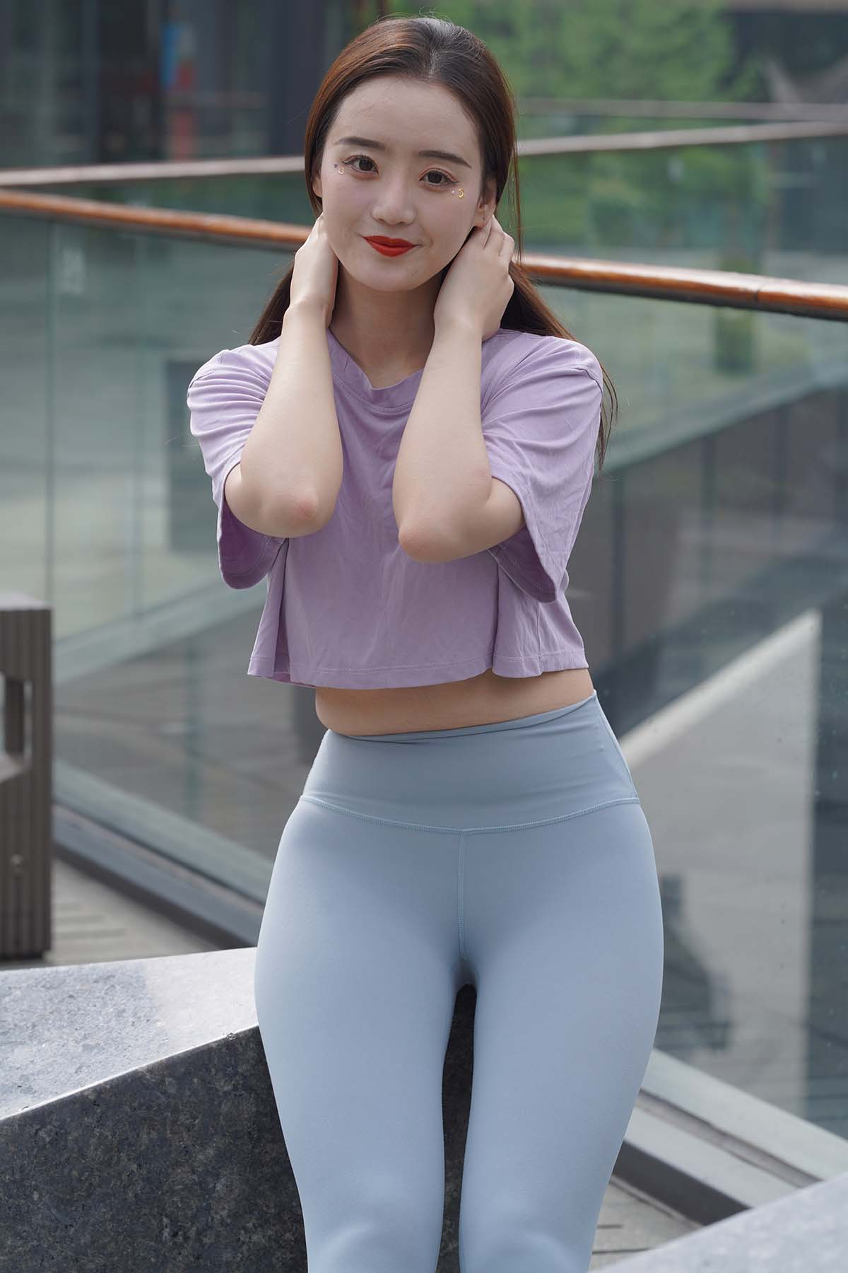 精选街拍作品 NO.4254 浅色瑜伽裤美女